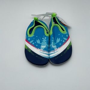 Aqua Leisure Sun smart high top water shoes Medium (7-8)